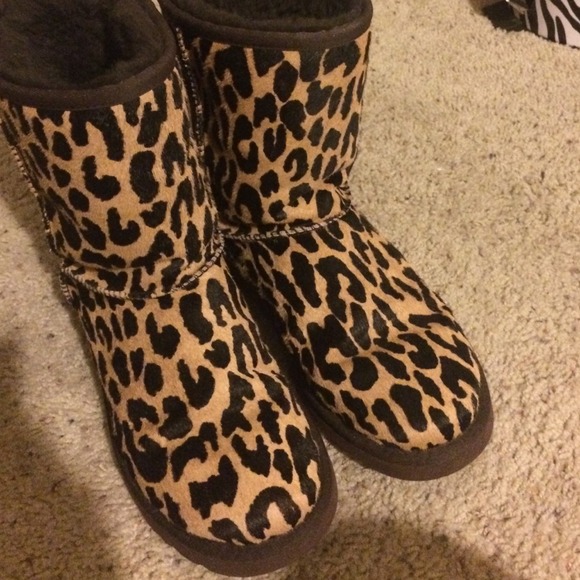 Cheetah print uggs AUTHENTIC