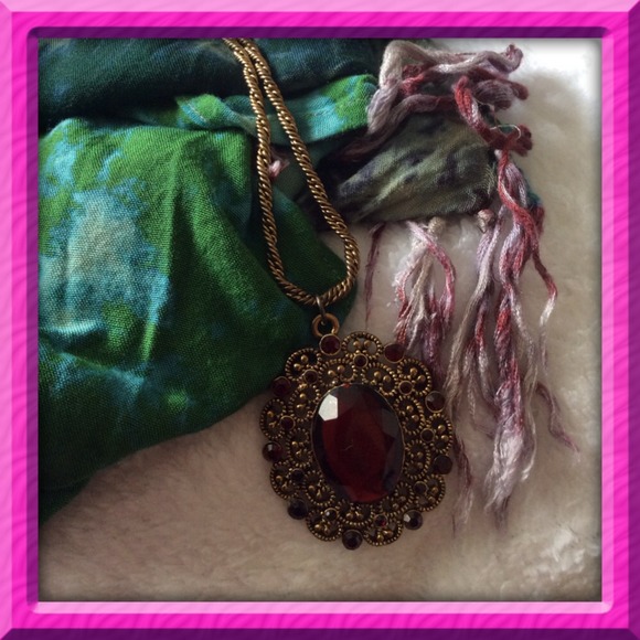 Cute Vintage Necklace