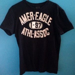 *SOLD IN BUNDLE*Men's American Eagle Black T-Shirt