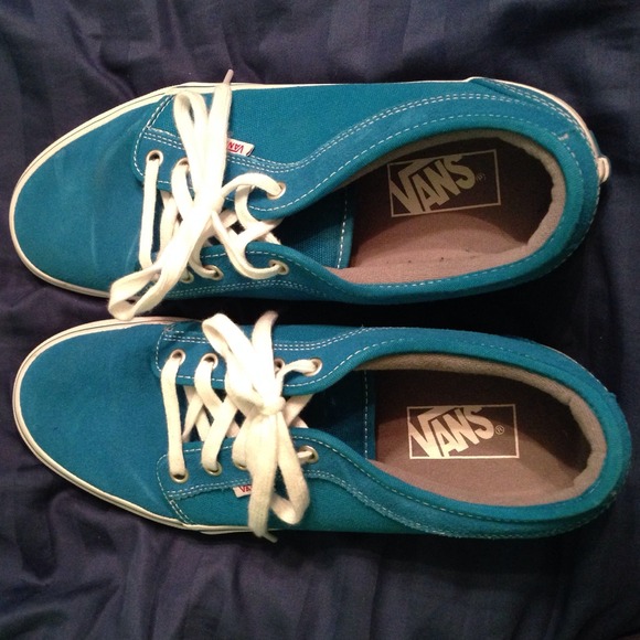 Vans!! 💚💙 - Picture 3 of 4