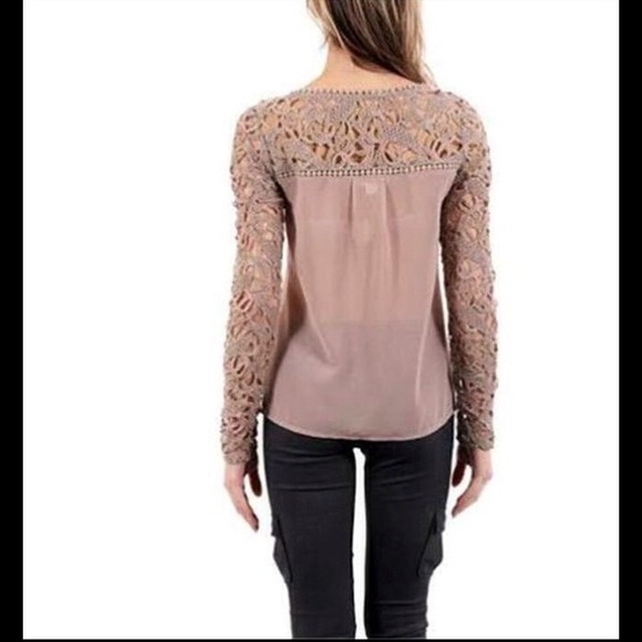 *H/P 8/17!*Girl meets Glam ~ Nude Lace Blouse NEW - Picture 2 of 3