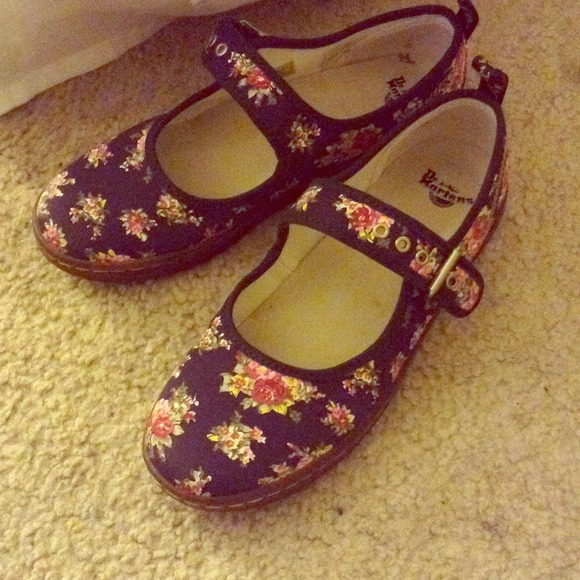 Doc Martens Women's Carnaby Mary Jane