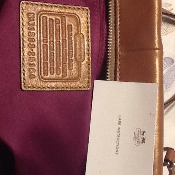 Coach Purse - Picture 3 of 3
