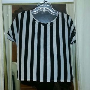 Forever 21 Black And White Striped top