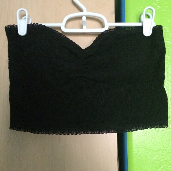 🚫SOLD🚫 Black Lace Bandeau