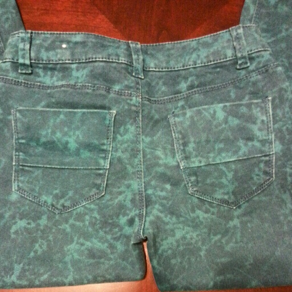Jeans - Picture 2 of 3