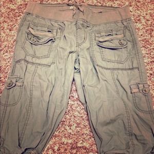 Camo green cargo capris