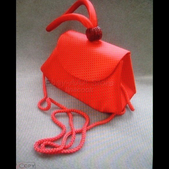 Cache Handbags - ⛔️SOLD⛔️🔻CACHE red satin evening bag