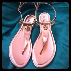 Rose gold color-thong sandal