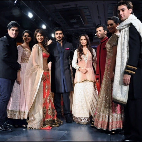 🎊🎊Woohoo I m hosting my 1st  posh party🎊🎊 - Picture 2 of 4