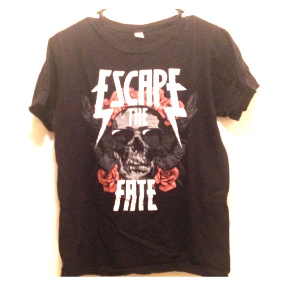 Escape The Fate Flying Skull And Roses Band Tee