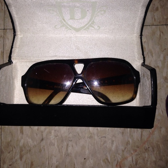 Dita baretta shades