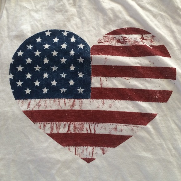 Brandy Melville US flag heart top - Picture 3 of 3
