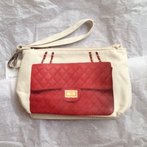 Canvas wristlet/clutch with fun screen-print