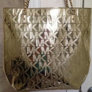 💖Traded with sugarplum💖MK Signature Gold tote🌸