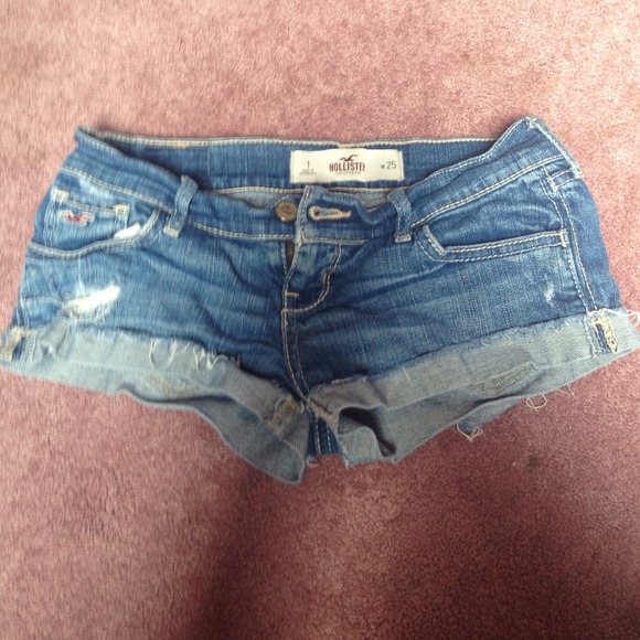 Hollister shorty shorts
