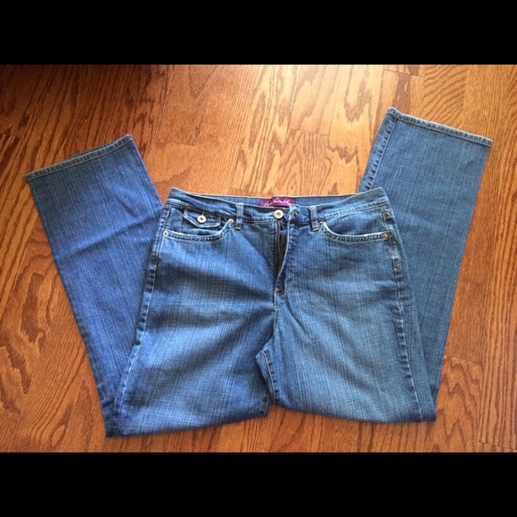 Gloria Vanderbilt jeans