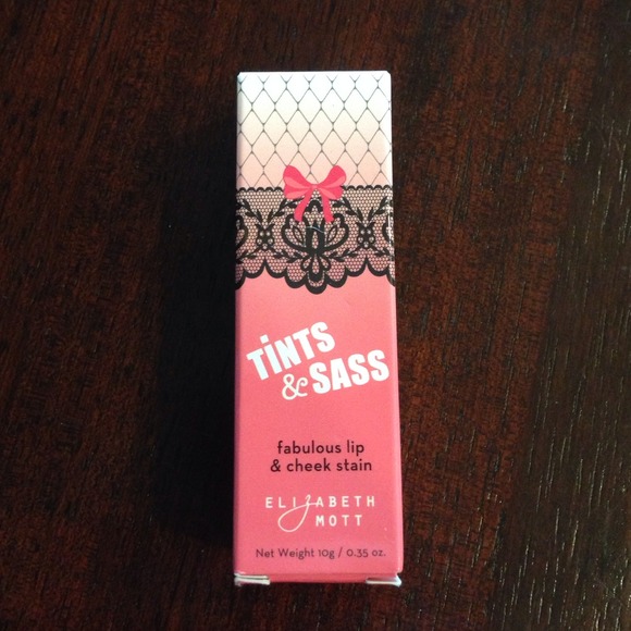 ⛔️SOLD⛔️Tints & Sass Fabulous Lip & Cheek Stain - Picture 1 of 4