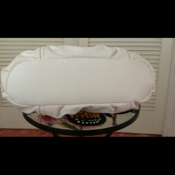 Handbag - Picture 4 of 4