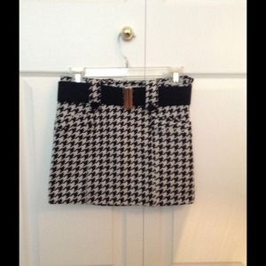 Houndstooth Skirt