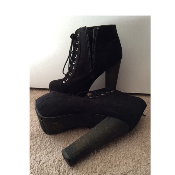 Chunky black booties