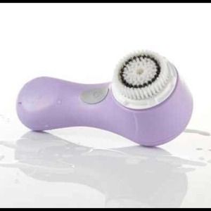Beautiful Clarisonic Mia in Lilac!!!