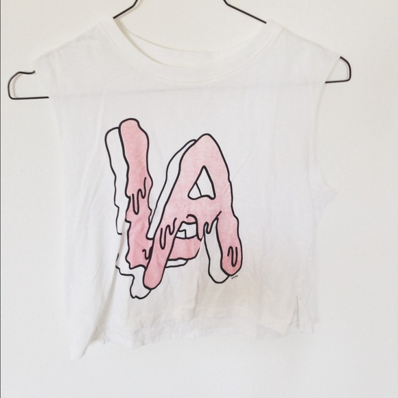 BRANDY MELVILLE 'LA' CROPPED MUSCLE TANK - Picture 1 of 1