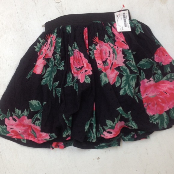 wet seal black and pink floral skirt