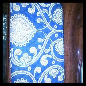 Cute Vera Bradley Wristlet