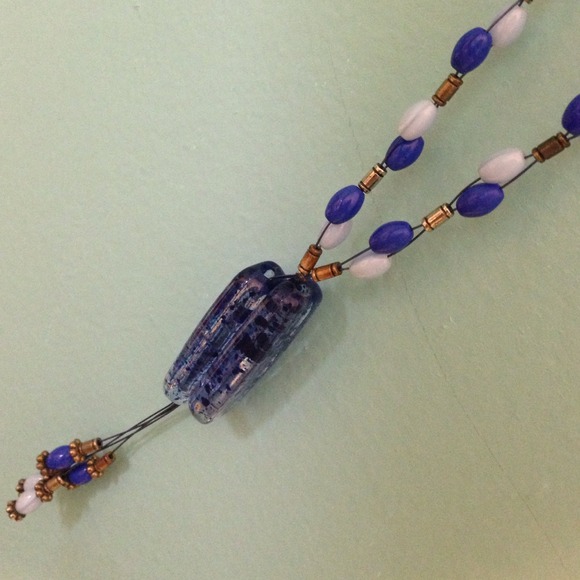 Blue crazy glass necklace. - Picture 3 of 3