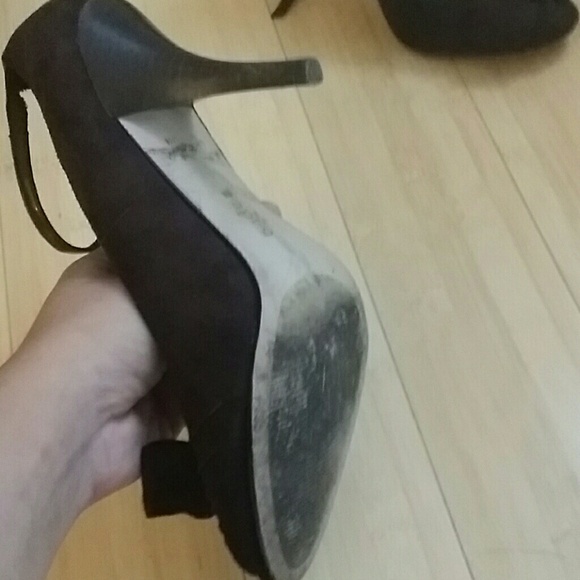 Heel - Picture 2 of 3