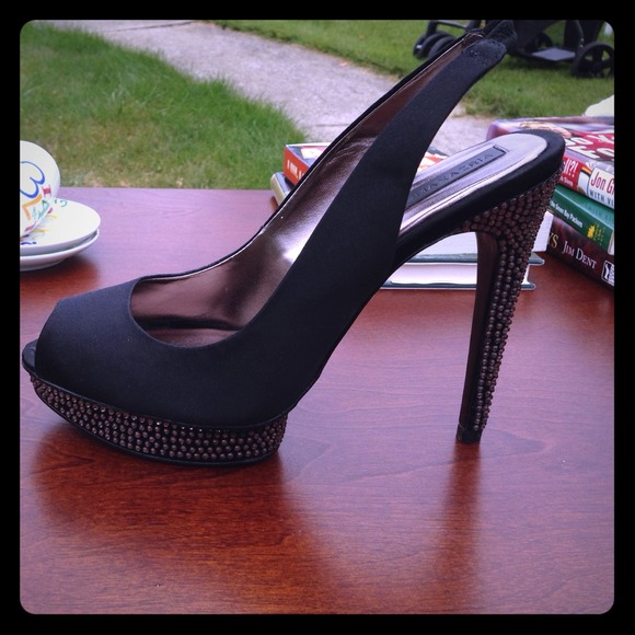 BCBG shoes