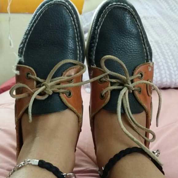 Very vintage dooney and bourke Sperry like shoes