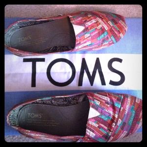 LIMITED EDITION: Inspirational words themed TOMS!