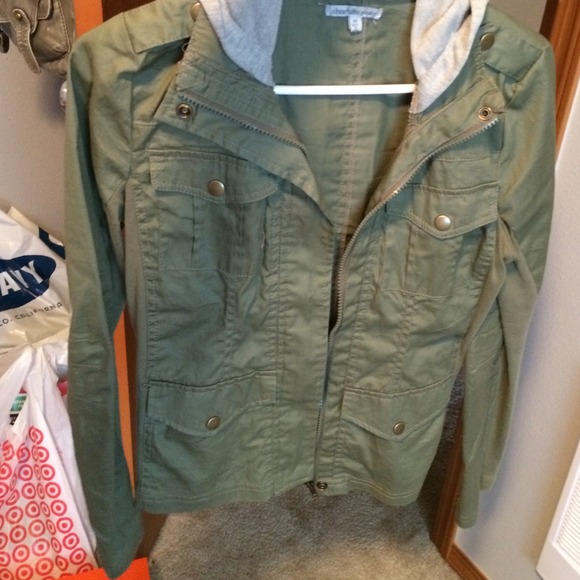 Green army jacket with hood & baseball tee