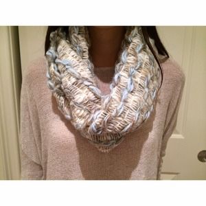 Anthropologie knit scarf 💖NEW W/O TAGS💖