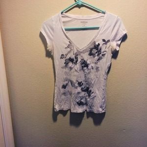 Express floral v-neck