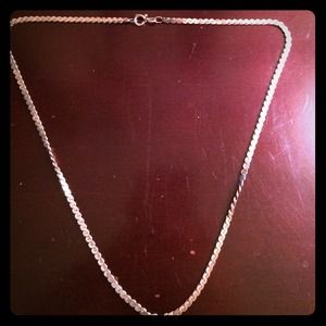 925 18inch chain clasp broken, but still works