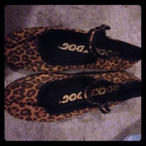 Leopard rocket dogs