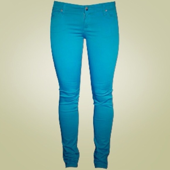 Light blue skinny jeans- size 9