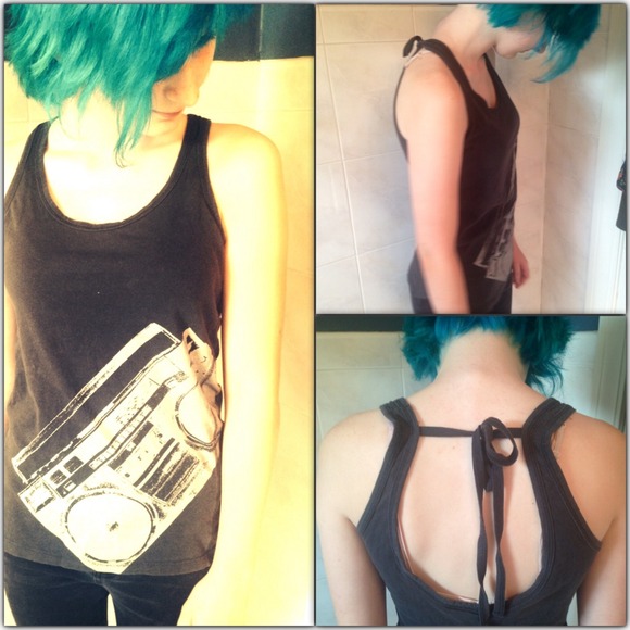 Boombox Tank