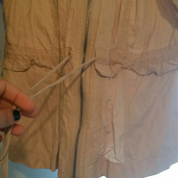 Ruffle Jacket - Picture 3 of 4