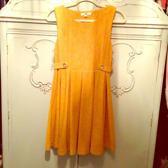 🌺sold🌺Golden yellow swing skirt dress
