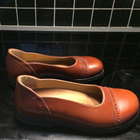 Footprints by Birkenstock brown loafers