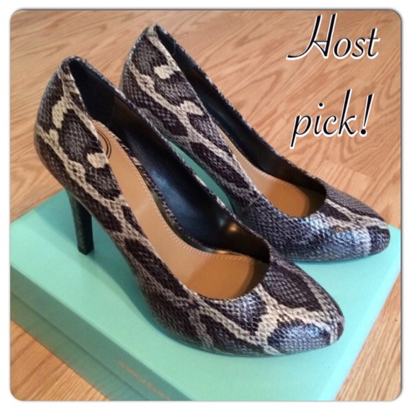 Jessica Simpson heels - Never Worn