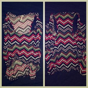 Cute, Cropped, Lightweight, tribal shirt!