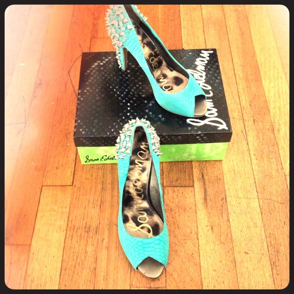 Sam Edelman Lorissa shoe in Aqua