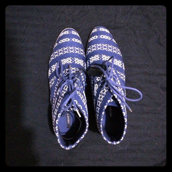 Patterned Ankle Booties - Picture 1 of 2