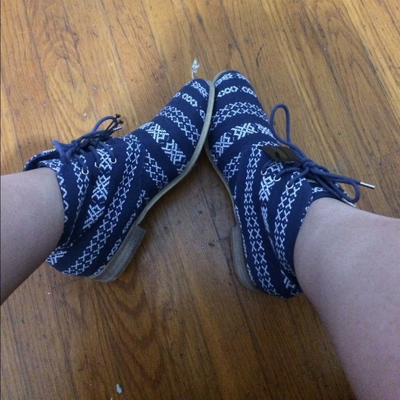 Patterned Ankle Booties - Picture 2 of 2