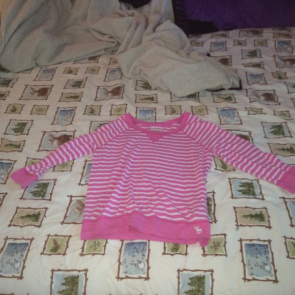 Abercrombie kids shirt